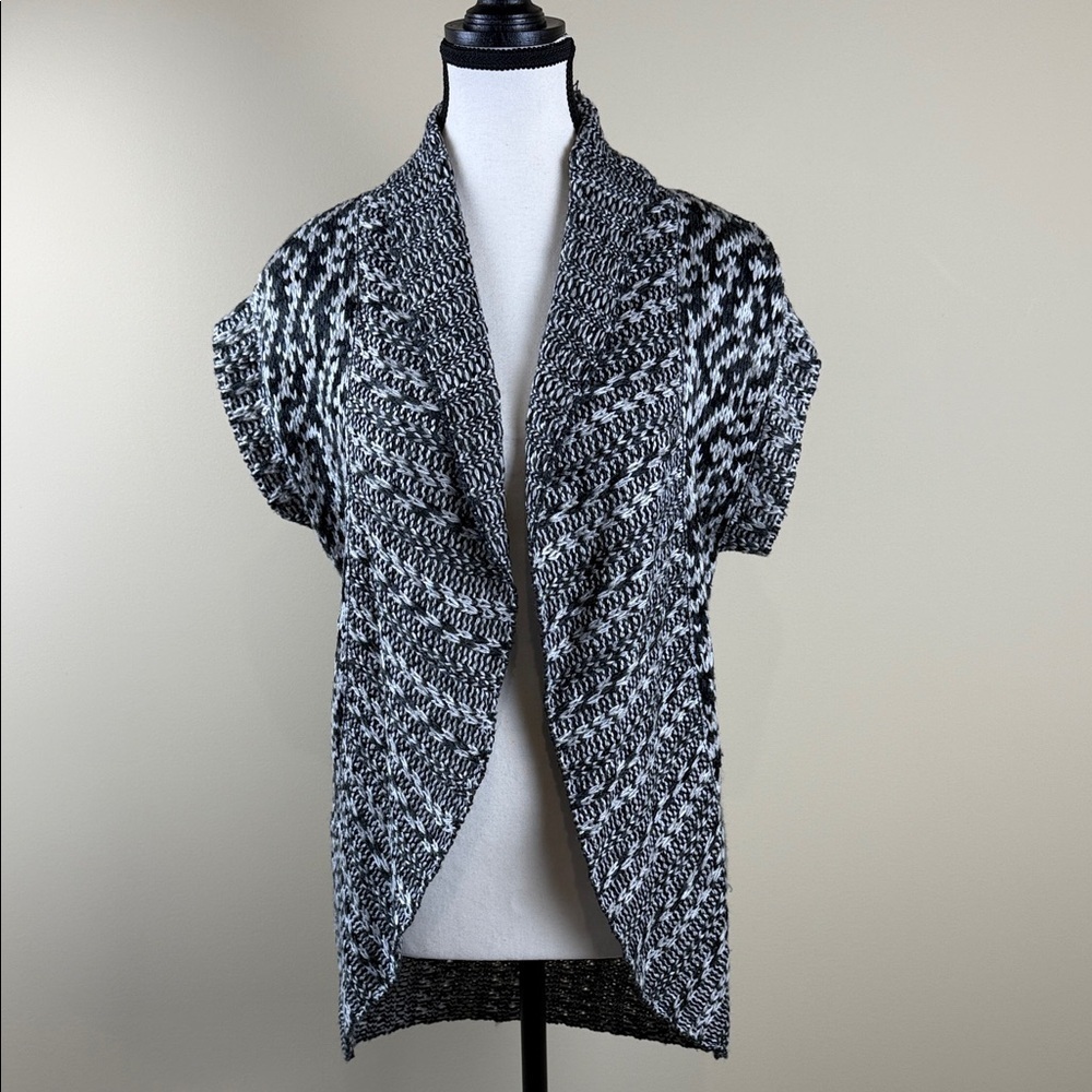 Reitmans Black & Gray Knit Shawl Collar Sweater Vest Cozy Soft Women's Size S